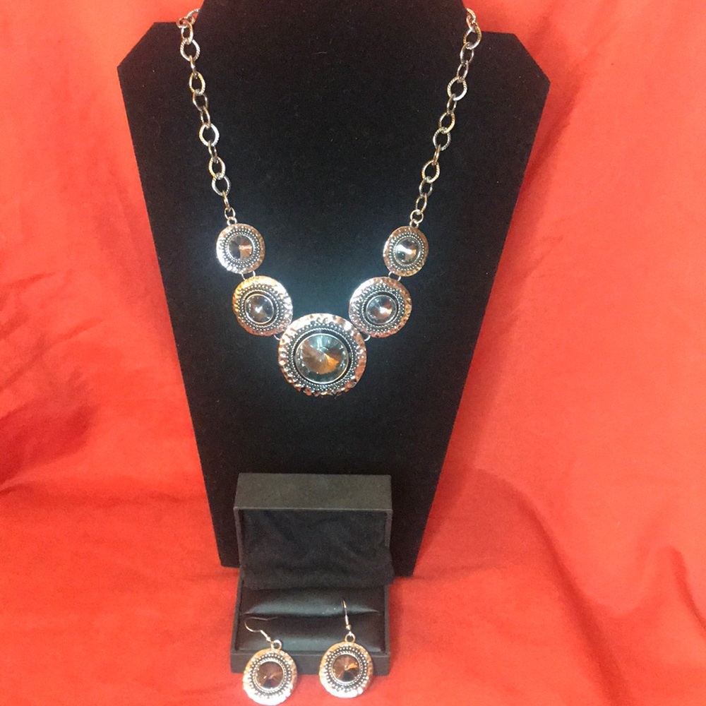 Necklace & Earrings